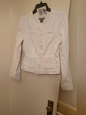 Ann Taylor white cotton jacket size 2 BN